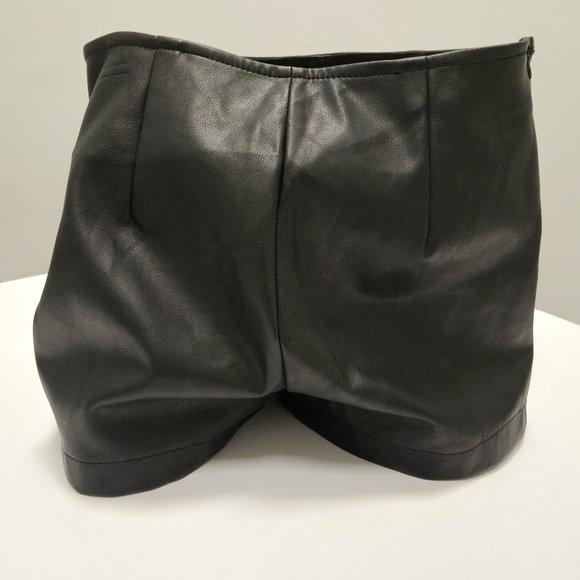 Faux Leather Mini Skirt - Picture 4 of 6
